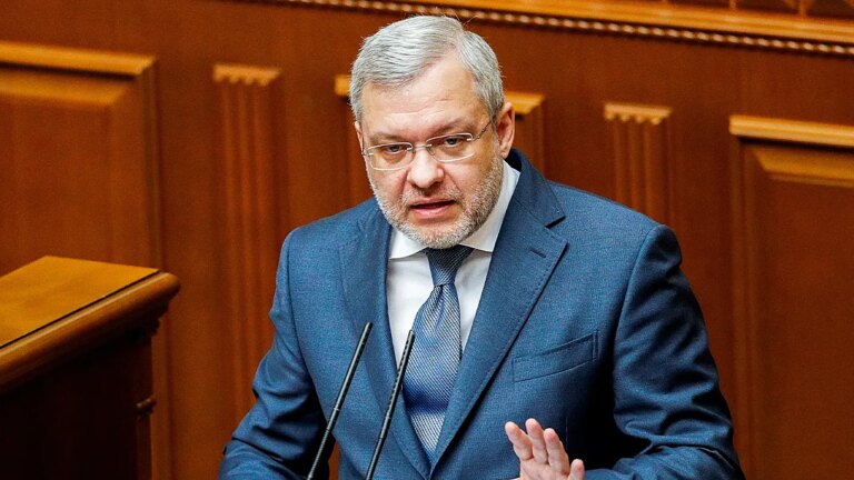 Former Ukraine energy minister Herman Halushchenko detained fleeing country Former Ukraine energy minister Herman Halushchenko detained fleeing country