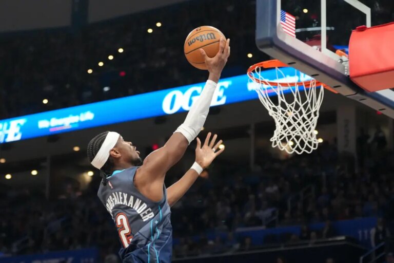 Gilgeous-Alexander anota 36 en su regreso; Thunder vence 127-121 a Nuggets en alargue tras altercado – Chicago Tribune Gilgeous-Alexander anota 36 en su regreso; Thunder vence 127-121 a Nuggets en alargue tras altercado – Chicago Tribune