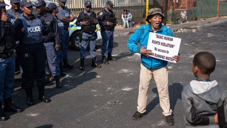 In Africa’s richest city, leaders’ water crisis gaffe sparks outrage : NPR