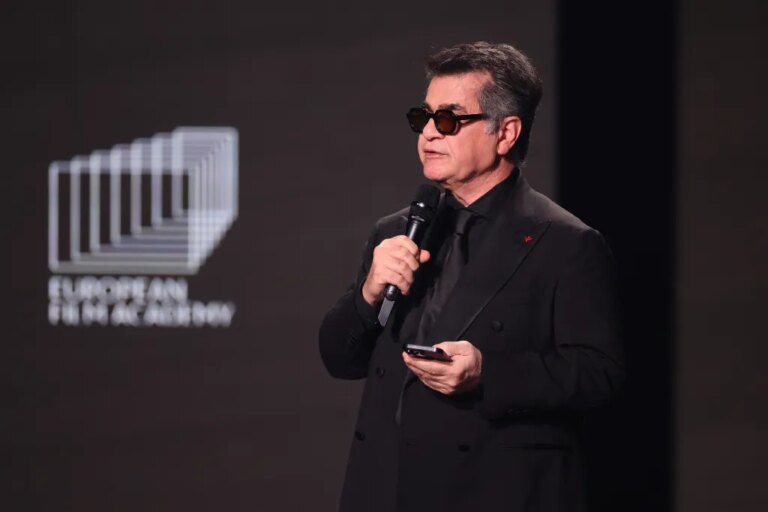 Jafar Panahi Condemns ‘Murderous’ Islamic Regime During UK Visit Jafar Panahi Condemns 'Murderous' Islamic Regime During UK Visit