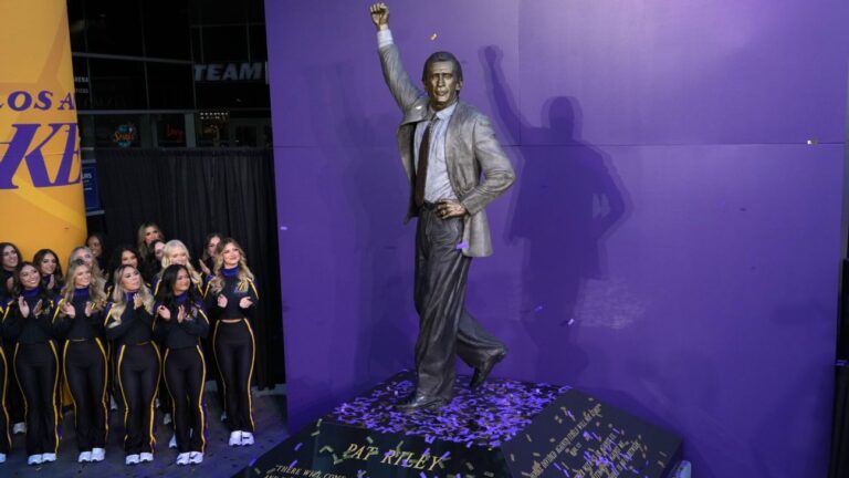 Lakers unveil statue of legendary former coach Pat Riley Copy Link