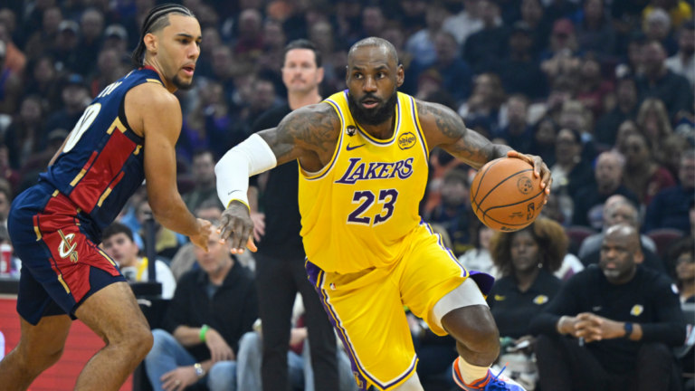 Lakers vs. Warriors prediction, odds, spread, line, time: 2026 NBA picks for Saturday, Feb. 28