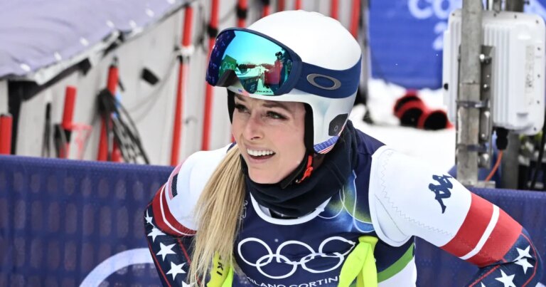 Lindsey Vonn Crashes, Heard Screaming in Pain at 2026 Olympics After ACL Tear