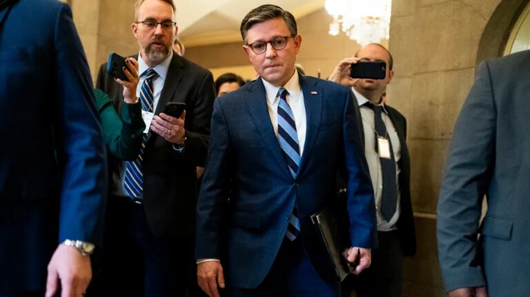 Live updates: House tasked with ending partial shutdown as ICE fight looms