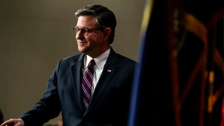 Live updates: House votes could end government shutdown; Trump, Colombian leader to meet