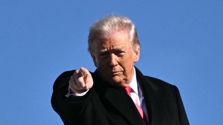 New rule expands Trump’s power to fire federal workers : NPR