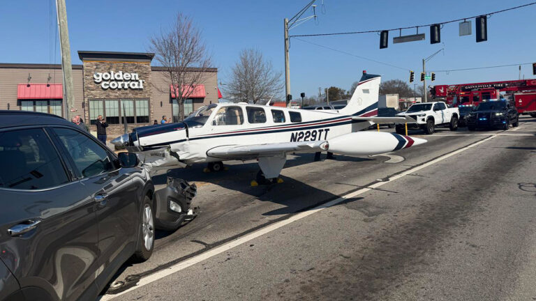 Plane makes emergency landing in Gainesville, Georgia, strikes vehicles