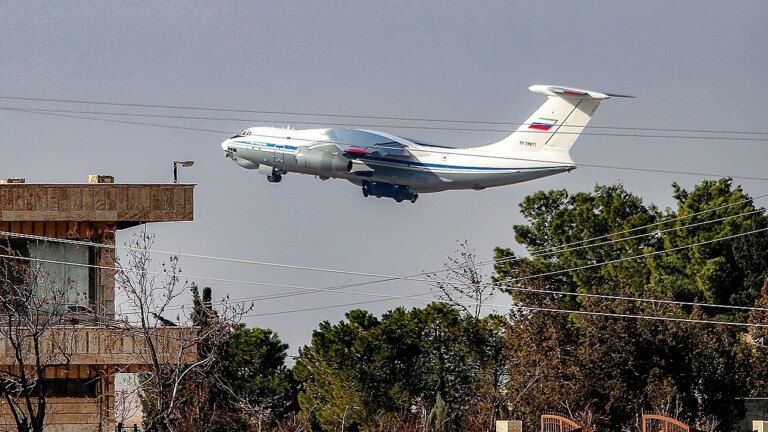 Russian cargo plane Il-76 lands at Cuba military base amid tensions