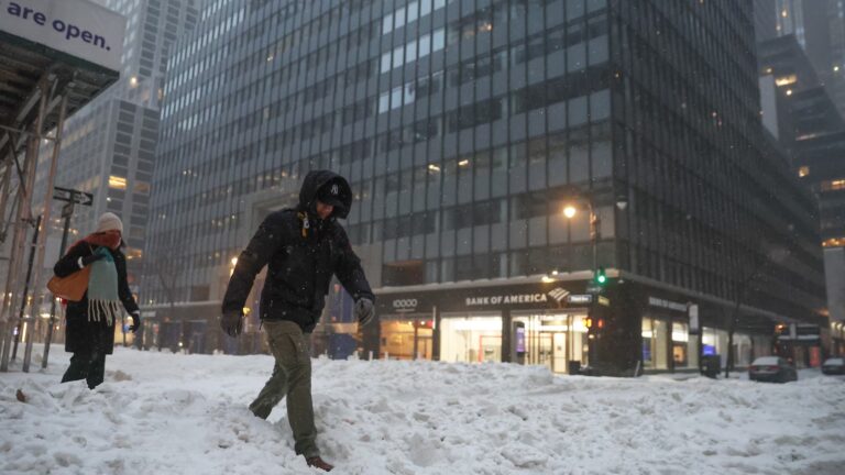 Severe winter storm live updates: 'The worst is yet to come,' New York Gov. Hochul says of blizzard