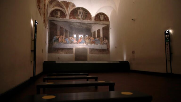 Tourists stopped from seeing The Last Supper, while Olympic VIPs including Vance visit