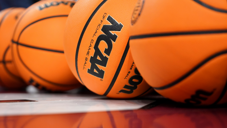 Two Nebraska-Omaha women’s basketball players praised for actions during sinkhole Two Nebraska-Omaha women's basketball players praised for actions during sinkhole