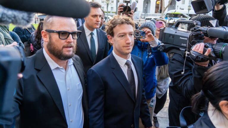 Zuckerberg testifies in front of jury during social media addiction trial Zuckerberg testifies in front of jury during social media addiction trial