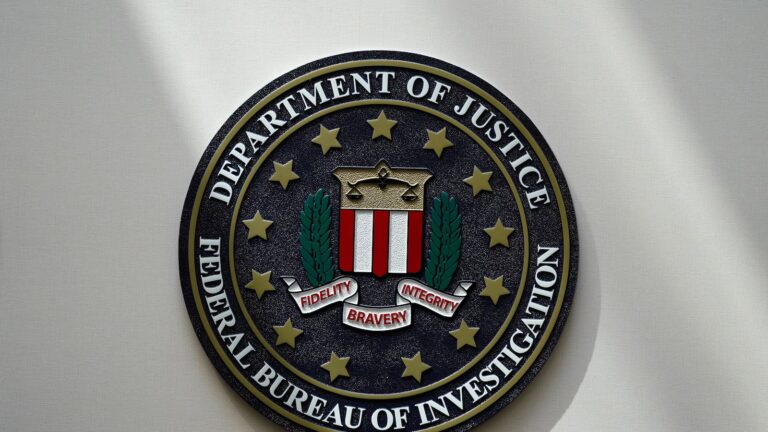3 FBI agents fired after investigating Trump file class action suit alleging ‘retribution campaign’ 3 FBI agents fired after investigating Trump file class action suit alleging 'retribution campaign'