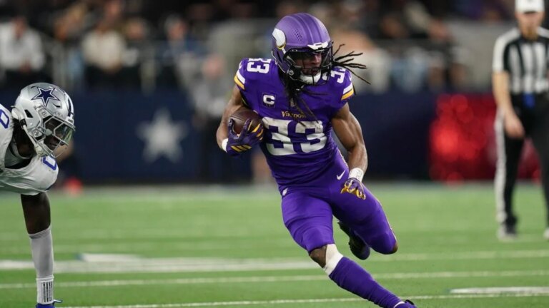 Aaron Jones restructures deal: Fantasy outlook for Minnesota backfield