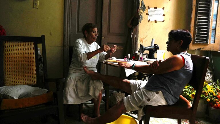 Cuba electrical grid collapses, leaving roughly 10M without power