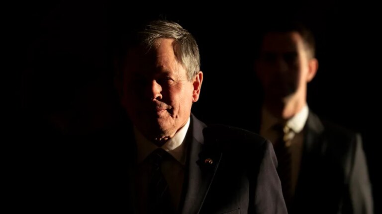 Daines’s last-minute retirement maneuver leaves Capitol Hill stunned — and some frustrated