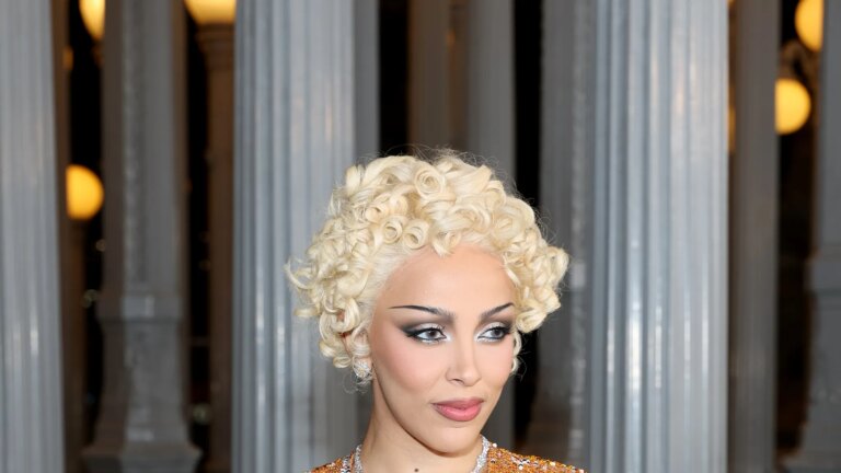 Doja Cat Puts Timotthee Chalamet on Blast for Opera/Ballet Remarks Doja Cat Puts Timotthee Chalamet on Blast for Opera/Ballet Remarks