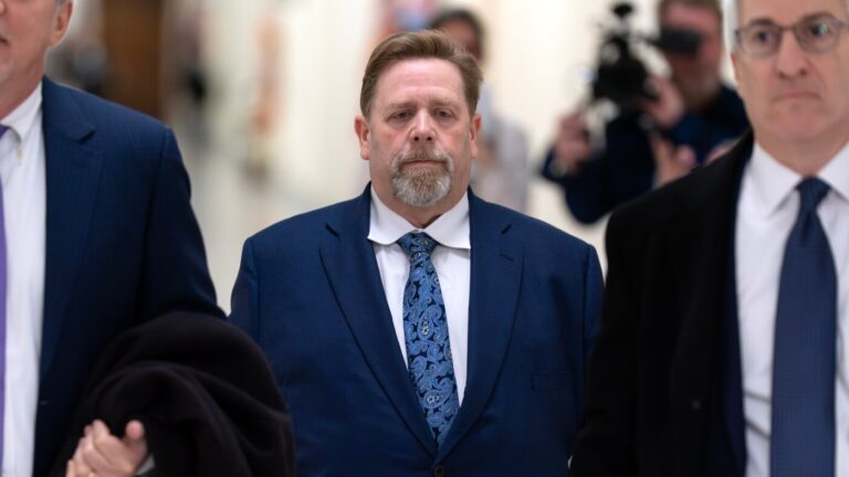 Epstein’s former lawyer denies knowledge of sex offender’s crimes : NPR Epstein’s former lawyer denies knowledge of sex offender’s crimes : NPR