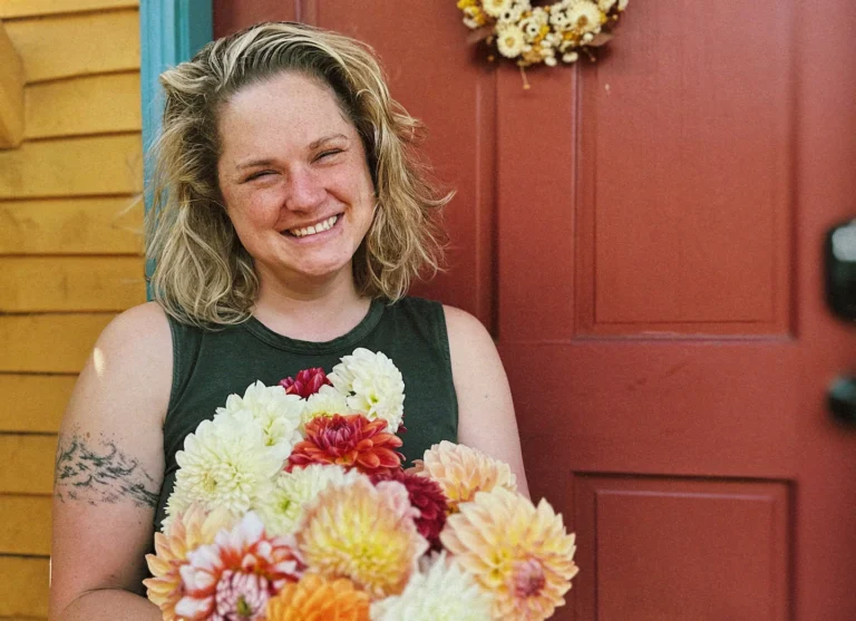 Facing brain cancer, she built a sidewalk library of pep talks