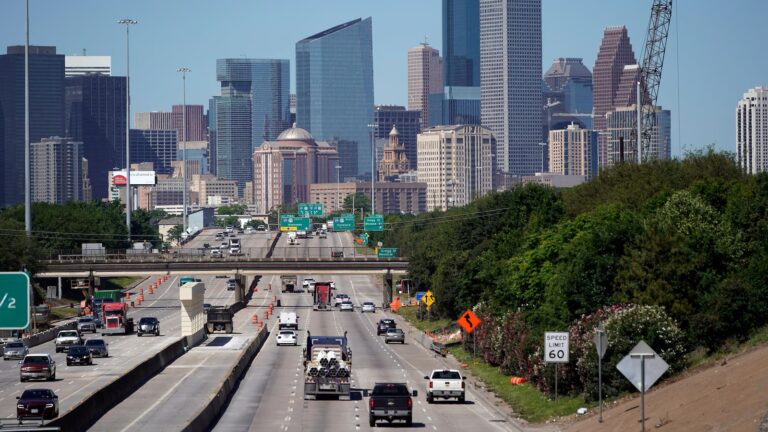 Growth rate slowed in US metro areas in 2025, steepest drops along southern border Growth rate slowed in US metro areas in 2025, steepest drops along southern border
