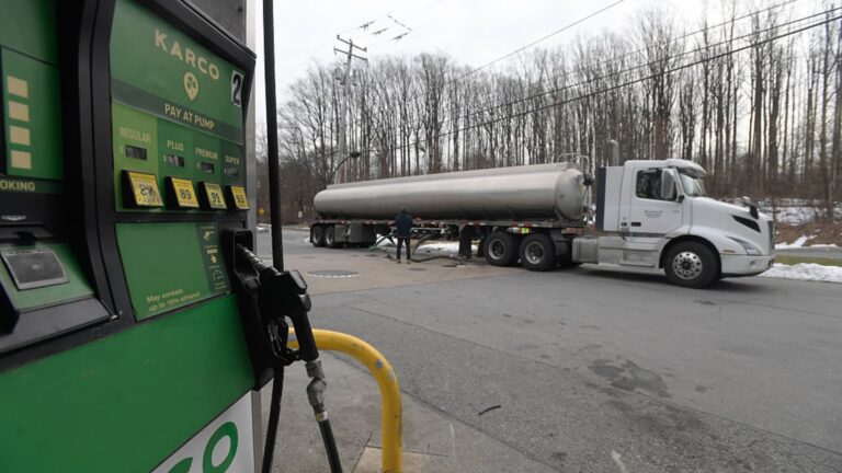 Here are the 4 big things we're watching in the stock market in the week ahead