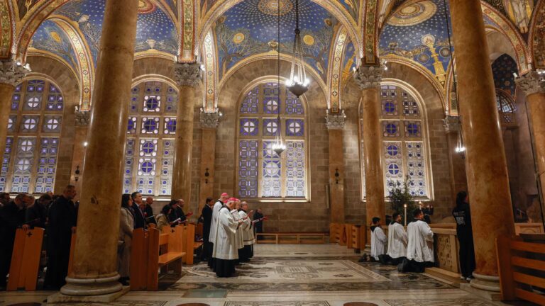 Israeli police prevent Catholic leaders from celebrating Palm Sunday Mass at Jerusalem church