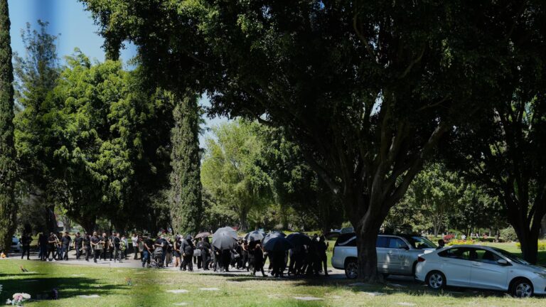 Jalisco cartel leader ‘El Mencho’ buried in a golden casket in a Guadalajara cemetery Jalisco cartel leader 'El Mencho' buried in a golden casket in a Guadalajara cemetery
