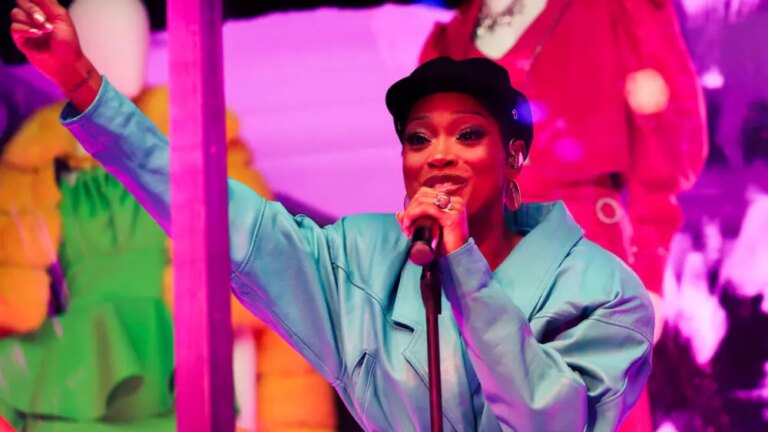 Keke Palmer Sings Live at 'I Love Boosters' SXSW Premiere