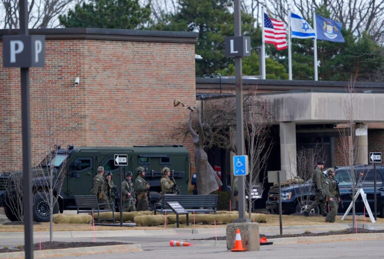 Michigan synagogue attack was thwarted by well-prepared security team Michigan synagogue attack was thwarted by well-prepared security team
