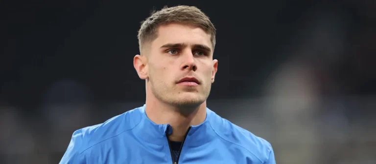 Micky van de Ven: Real Madrid, Barcelona edge ahead of United in the race Download app from appStore