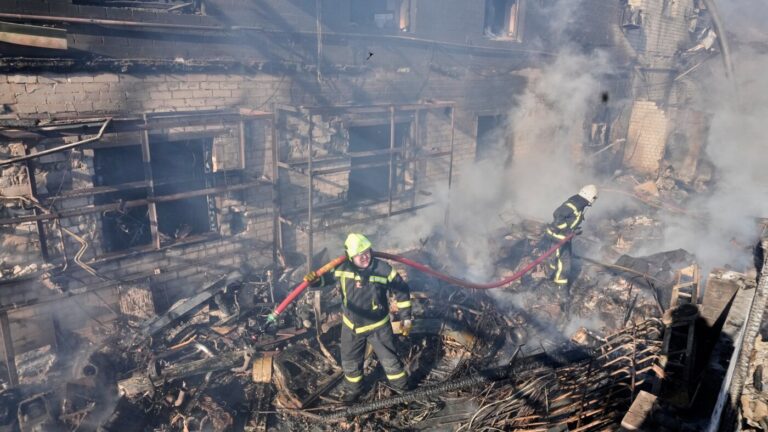 Russian strike on Kyiv region kills 4 and wounds 15 : NPR