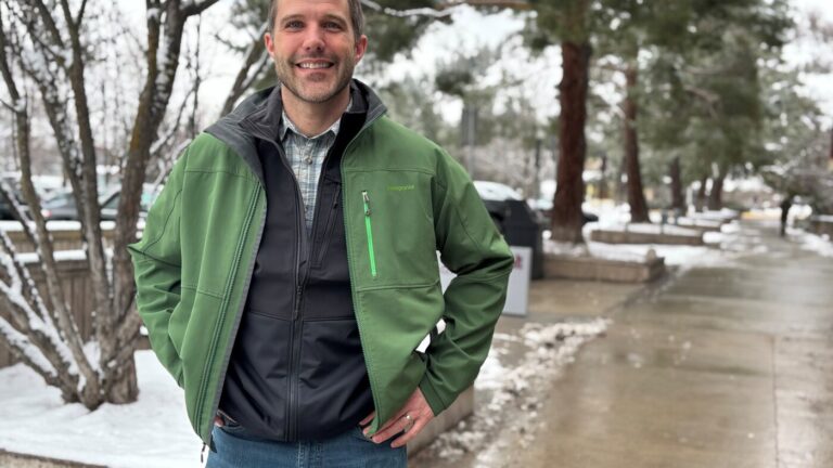 Steve Daines surprise Senate resignation independent candidate : NPR Steve Daines surprise Senate resignation independent candidate : NPR