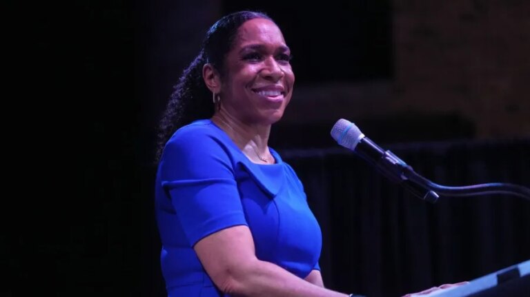 Stratton on track to succeed Durbin: Key takeaways from Illinois primary elections