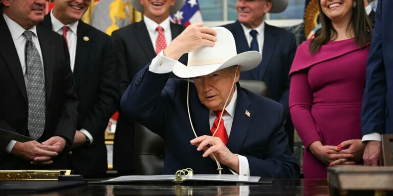 The U.S. is doling out $10B to near-millionaires and even billionaire farmers The U.S. is doling out $10B to near-millionaires and even billionaire farmers