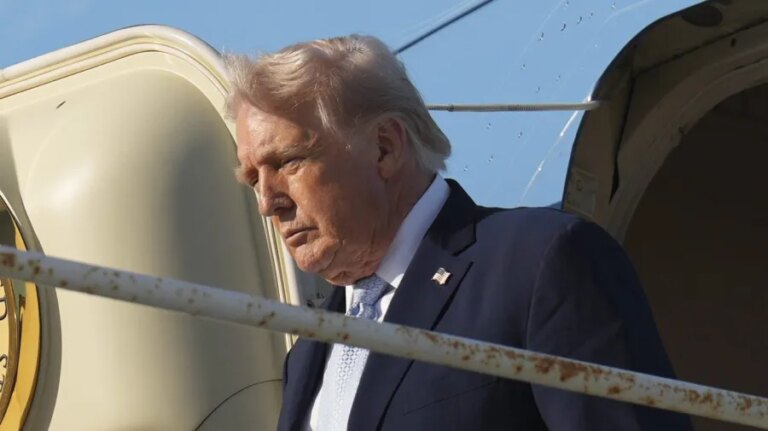 Trump says US will ‘obliterate’ Iranian power plants if Strait of Hormuz not reopened Trump says US will ‘obliterate’ Iranian power plants if Strait of Hormuz not reopened