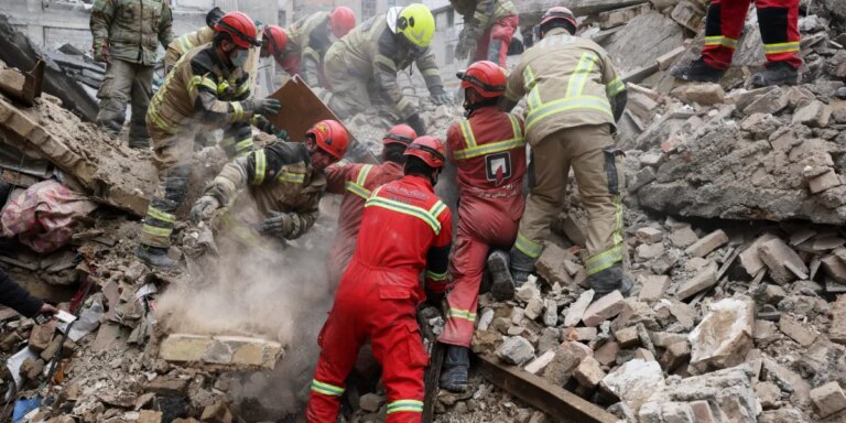 U.S. hits military targets on Iran’s Kharg Island as war escalates U.S. hits military targets on Iran’s Kharg Island as war escalates