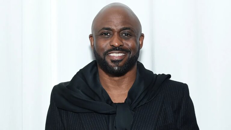 Wayne Brady slaps AEW wrestler at Revolution
