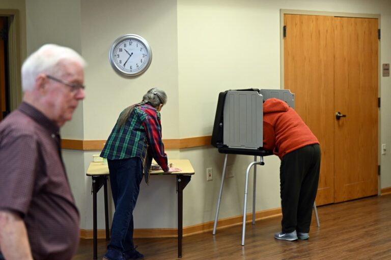 Wisconsin elections chair reminds voters they can’t bet on state elections Wisconsin elections chair reminds voters they can’t bet on state elections