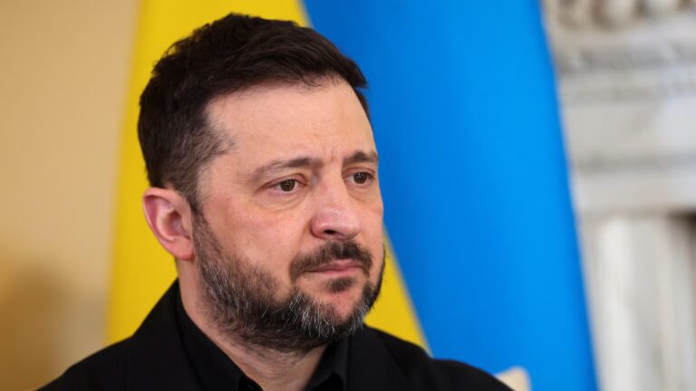Zelenskyy visits Gulf Arab states to talk drone defense Zelenskyy visits Gulf Arab states to talk drone defense