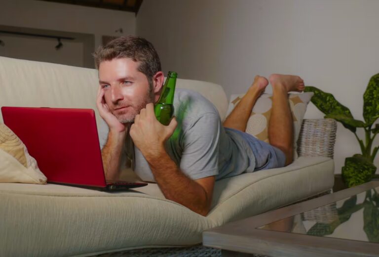 ‘This guy has no manners’: My Airbnb guest requested I buy bacon and beer. The $30 bill remains unpaid. Do I insist? ‘This guy has no manners’: My Airbnb guest requested I buy bacon and beer. The $30 bill remains unpaid. Do I insist?