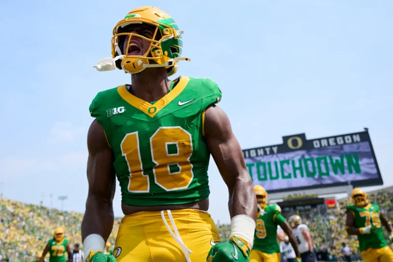 Five best team fits for Oregon TE Kenyon Sadiq in the 2026 NFL Draft Download app from appStore