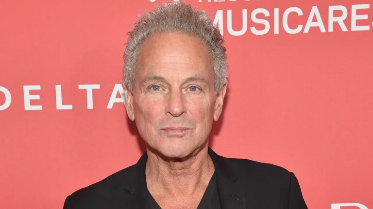 Fleetwood Mac's Lindsey Buckingham reportedly attacked by stalking suspect