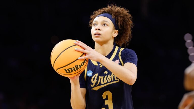 Hannah Hidalgo returning to Notre Dame for senior season Hannah Hidalgo returning to Notre Dame for senior season