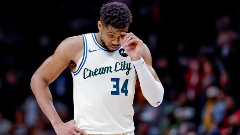Inside the fractured relationship between Giannis and the Bucks Inside the fractured relationship between Giannis and the Bucks