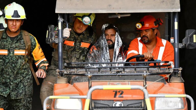 Mexican miner rescued after 13 days trapped in flooded Sinaloa mine Mexican miner rescued after 13 days trapped in flooded Sinaloa mine