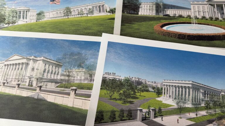 Trump administration asks appeals court to pause order halting White House ballroom construction Trump administration asks appeals court to pause order halting White House ballroom construction