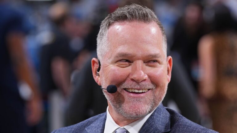 UNC to hire ex-NBA coach Michael Malone as HC, sources say UNC to hire ex-NBA coach Michael Malone as HC, sources say