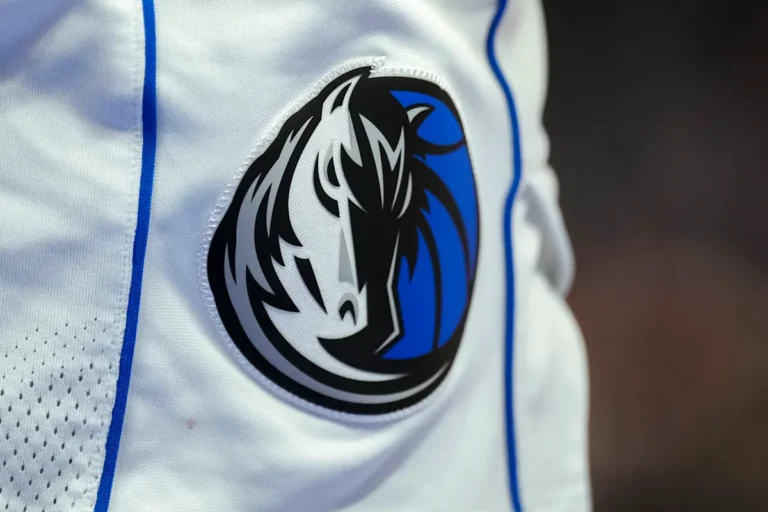 Mavericks hire Mike Schmitz as GM, officially replacing Nico Harrison in team's